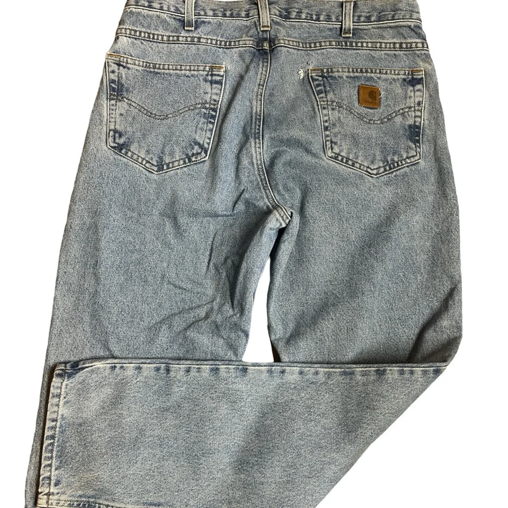 Carhartt Men’s Size 36x32 Traditional fit men’s work Jean - Picture 2 of 6